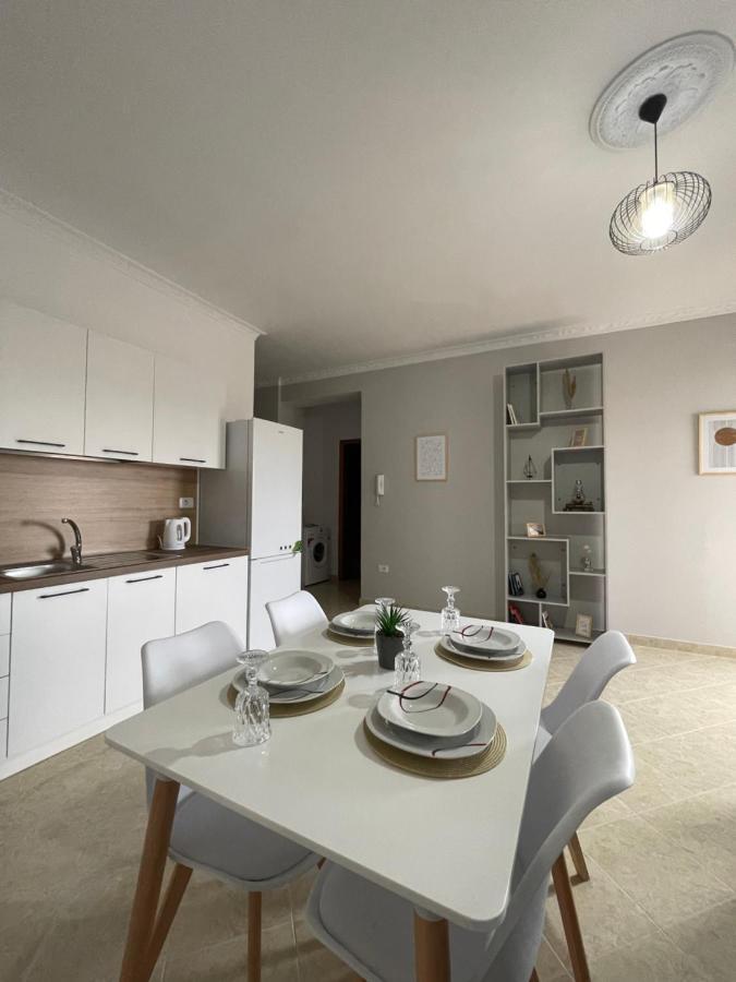 The Sunset Apartment Vlorë エクステリア 写真